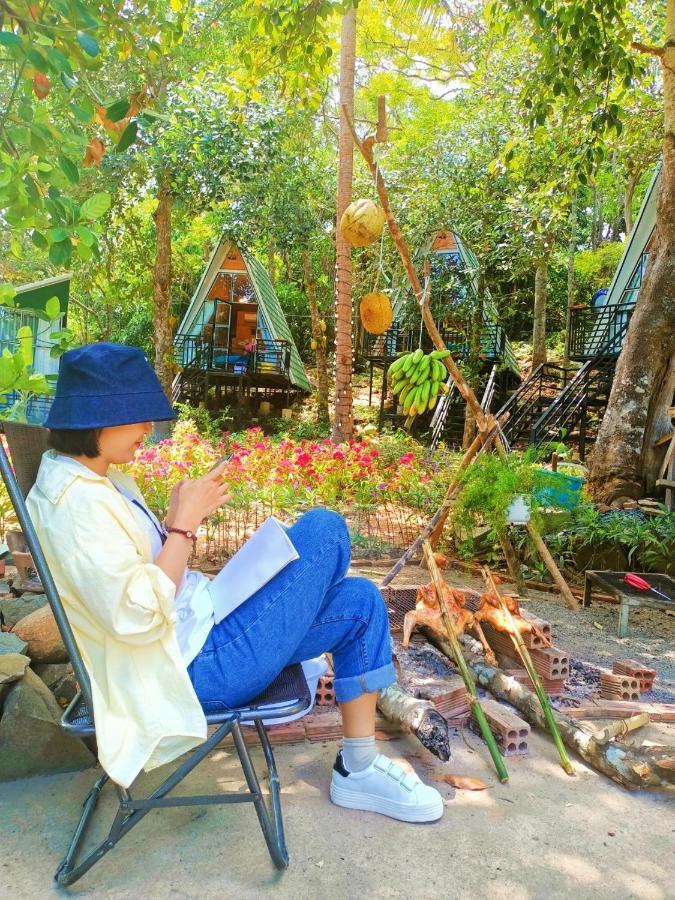Chi Khu Co Ong Homestay De La Rosa - Con Dao מראה חיצוני תמונה